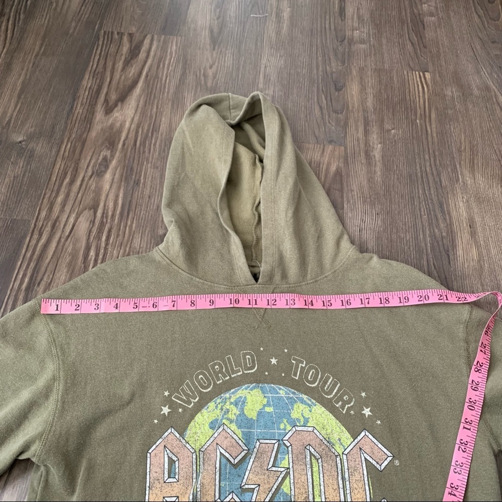AC/DC NWT Sweater Hoodie 1979 World Tour - Picture 15 of 16